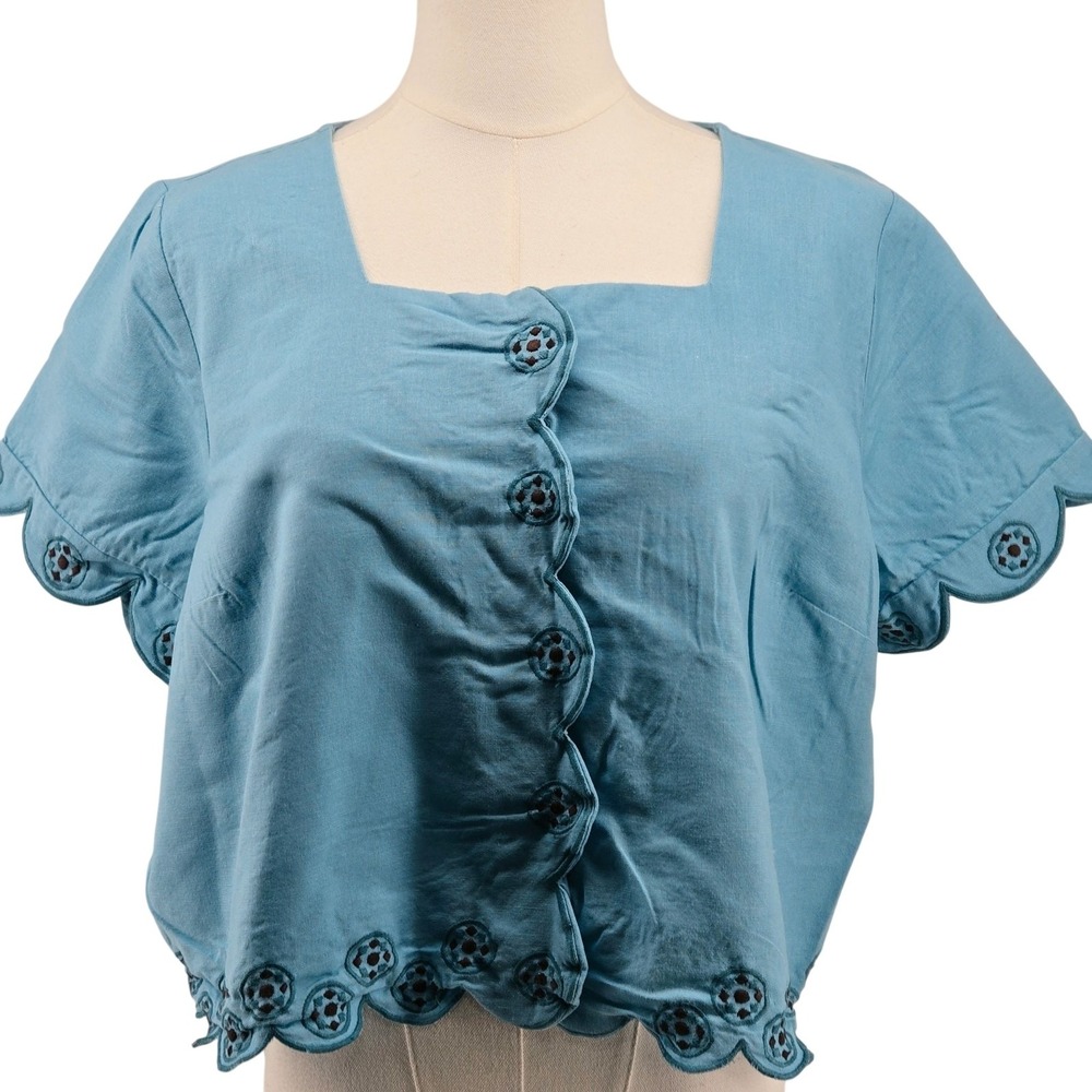 Midnight Velvet Blouse Womens 12 Blue Cropped Square Neck Button Embroidered